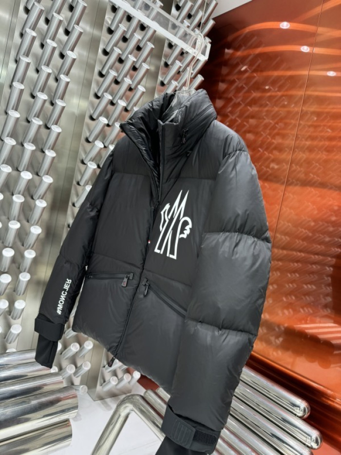 M0*C1ER DOWN JACKET