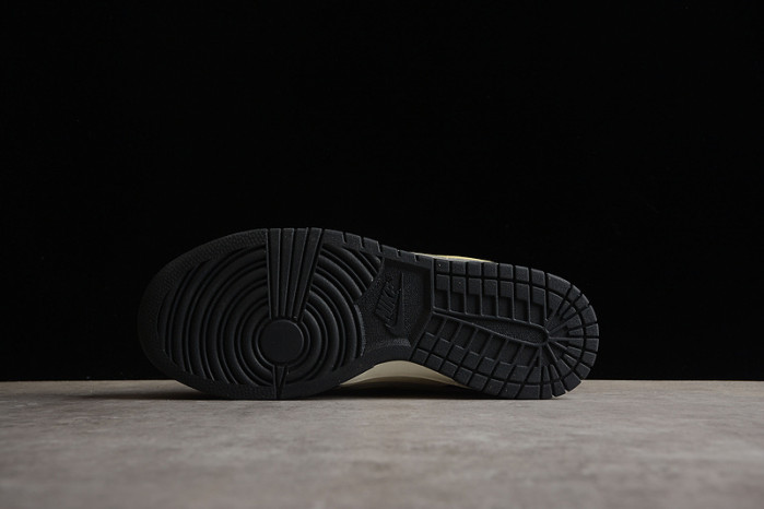 Nike Dunk Low “Pink Suede” DV3054-001