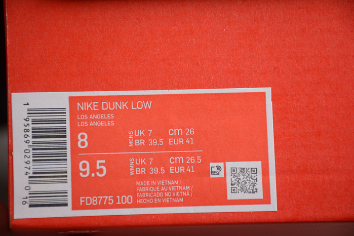 Nike SB Dunk Low “Dark Driftwood FD8775-100