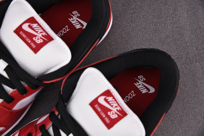 NIKE SB DUNK LOW J-PACK CHICAGO - BQ6817-600