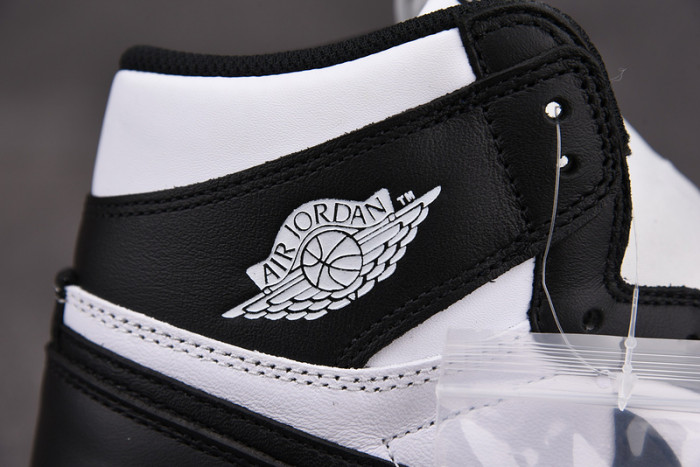 Air Jordan 1 Retro High OG AJ1 555088-010
