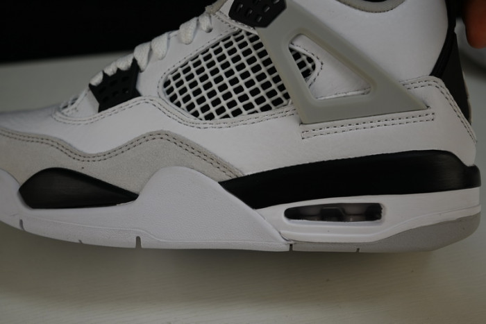 AIR JORDAN 4 “MILITARY BLACK” DH6927-111