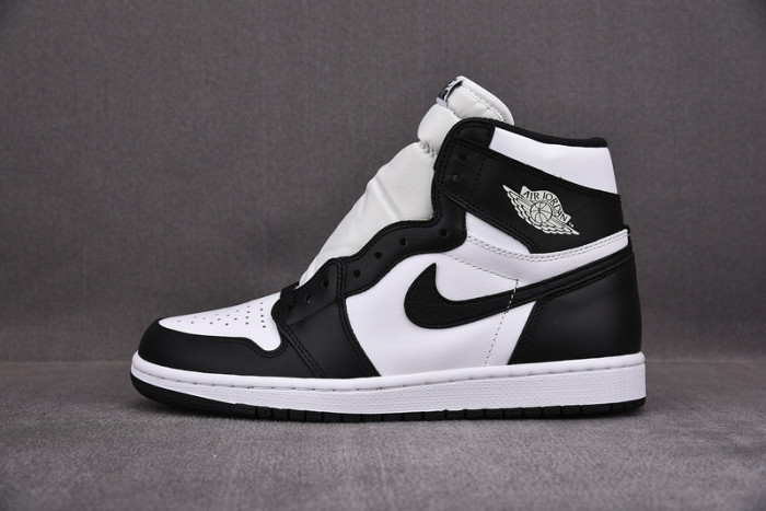 AIR JORDAN 1 RETRO HIGH OG ''BLACK/WHITE'' - 555088 010
